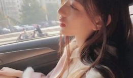 网红吃瓜头像女的是谁呀